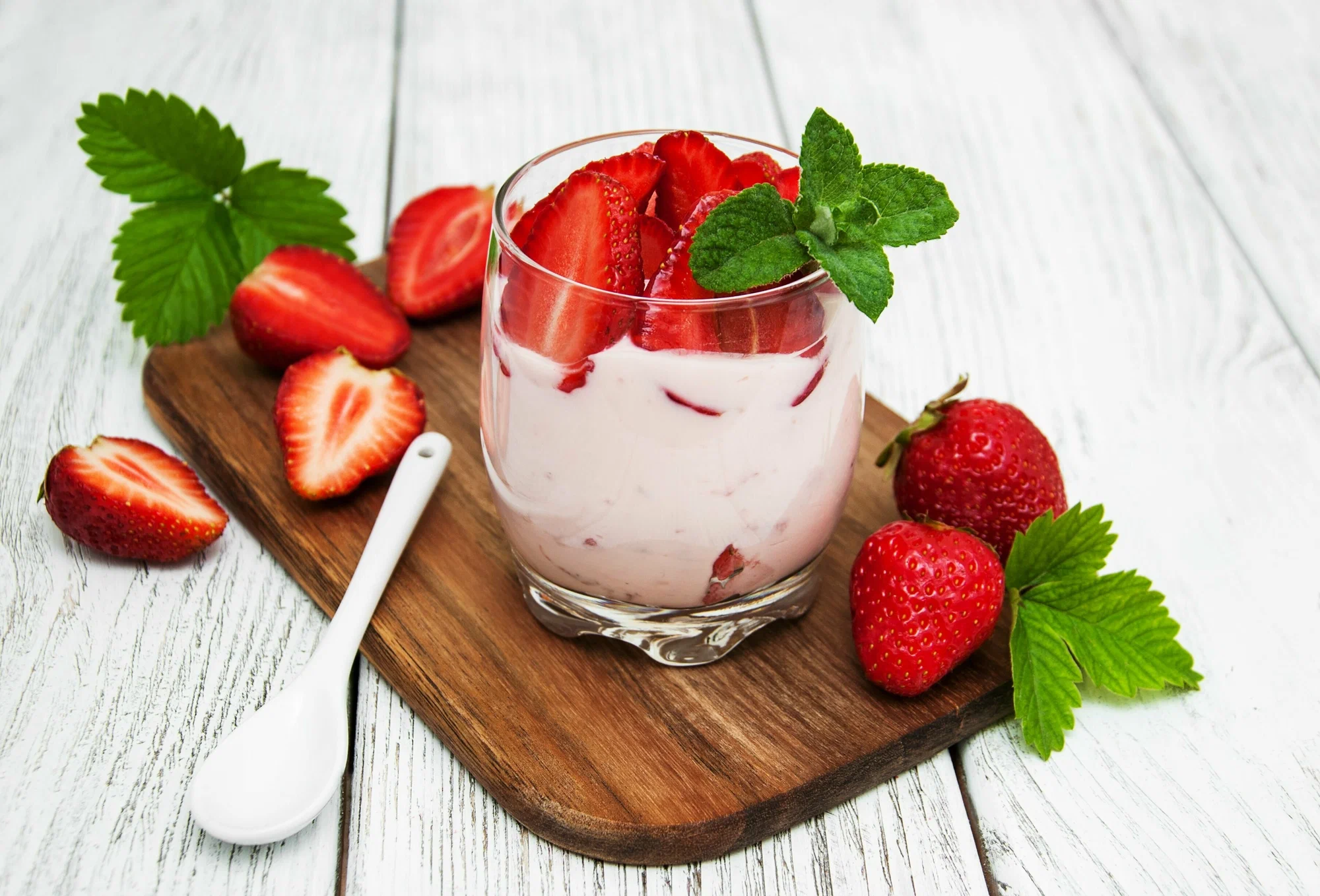 Strawberry yogurt for kids